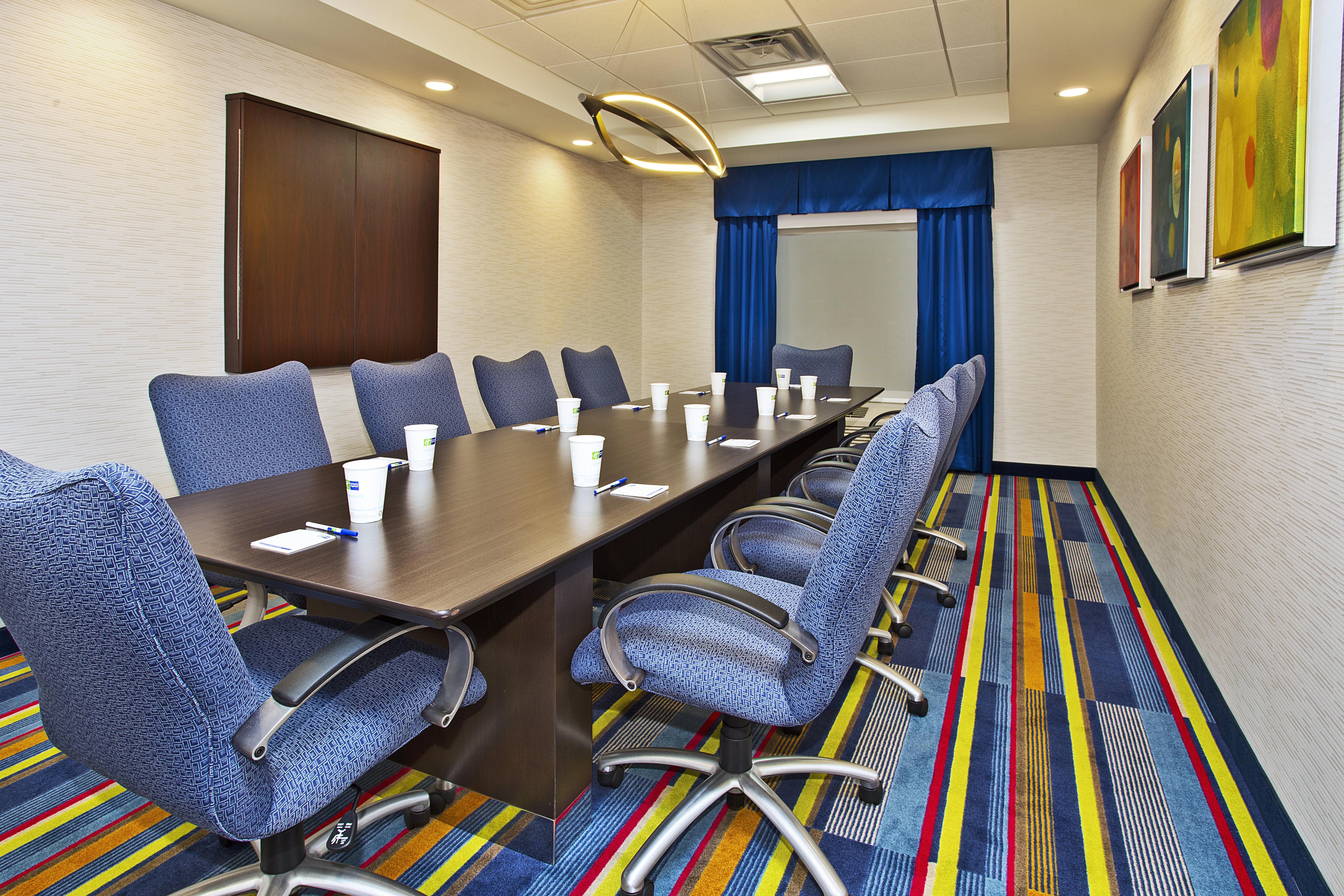 Holiday Inn Express Hotel & Suites Ann Arbor West By Ihg Exterior photo
